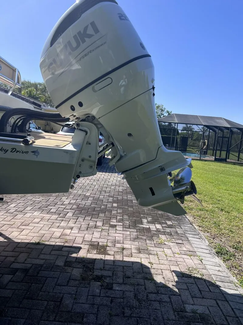Slide: The Image of Dusky 278 CENTER CONSOLE 2022 - 6