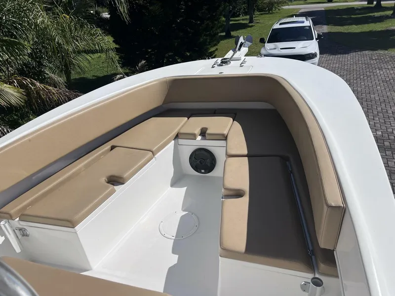 Slide: The Image of Dusky 278 CENTER CONSOLE 2022 - 7