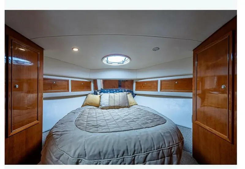 Slide: The Image of Riviera 42 Convertible 2004 - 10