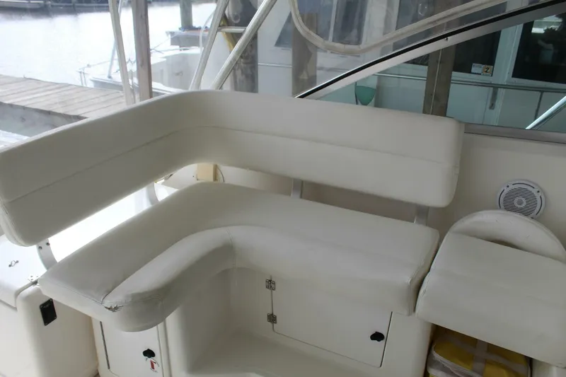 Slide: The Image of Pursuit 3400 Express 2001 - 13