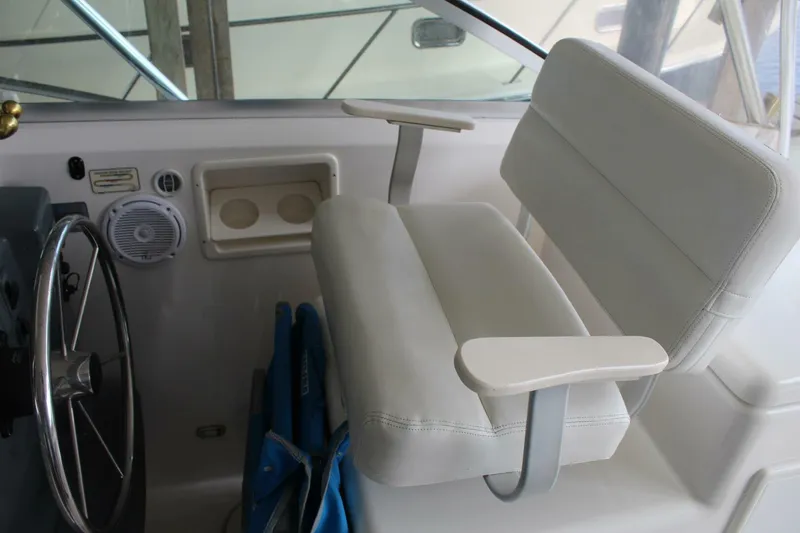 Slide: The Image of Pursuit 3400 Express 2001 - 7