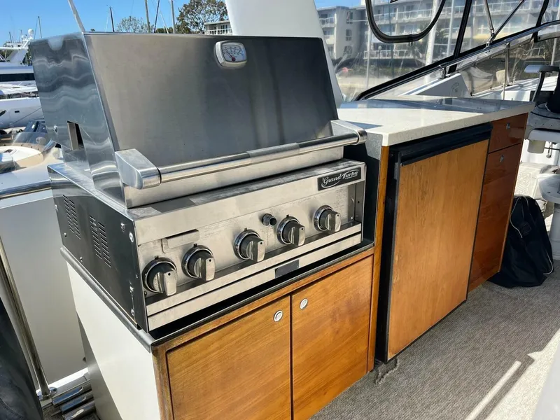 Slide: The Image of Hatteras 70' Cockpit Motor Yacht 1986 - 19