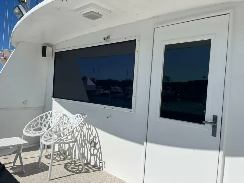 Slide: The Image of Hatteras 70' Cockpit Motor Yacht 1986 - 51