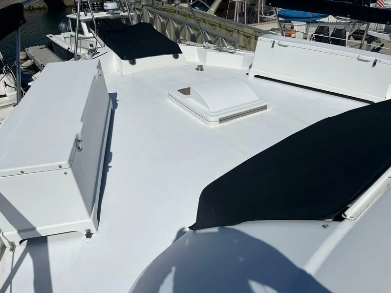 Slide: The Image of Hatteras 70' Cockpit Motor Yacht 1986 - 53
