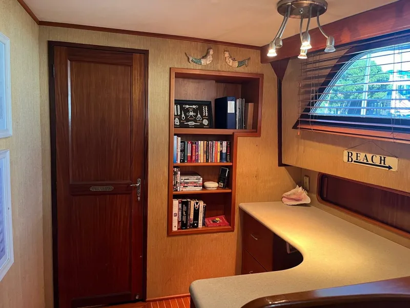 Slide: The Image of Hatteras 70' Cockpit Motor Yacht 1986 - 56