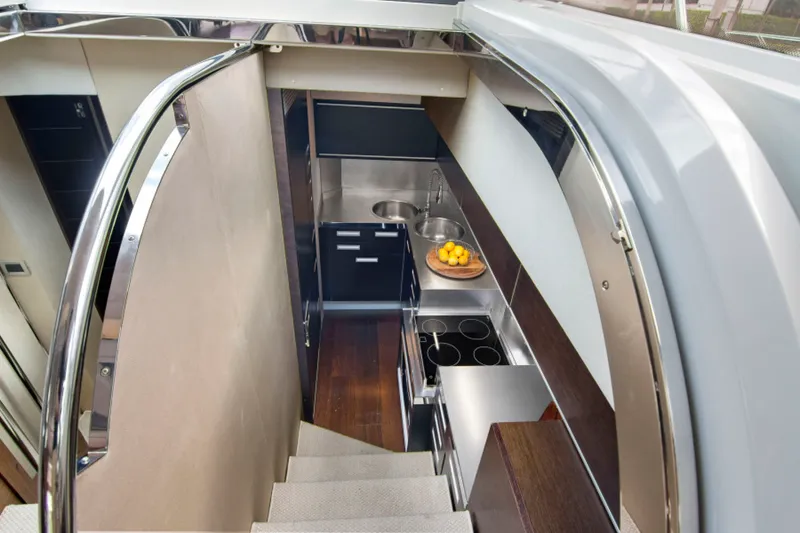 Slide: The Image of Azimut 68S 2009 - 14
