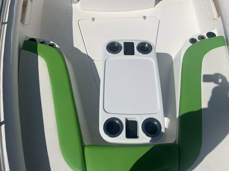 Slide: The Image of Boston Whaler 32 Outrage 2008 - 15