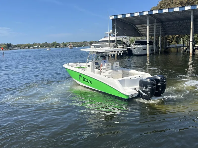 Slide: The Image of Boston Whaler 32 Outrage 2008 - 4