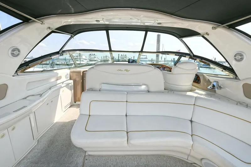 Slide: The Image of Sea Ray 460 Sundancer 2000 - 11