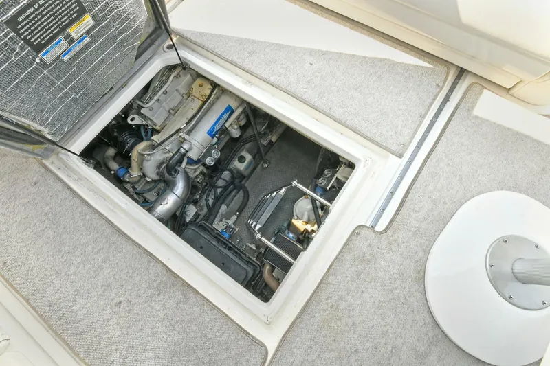 Slide: The Image of Sea Ray 460 Sundancer 2000 - 12