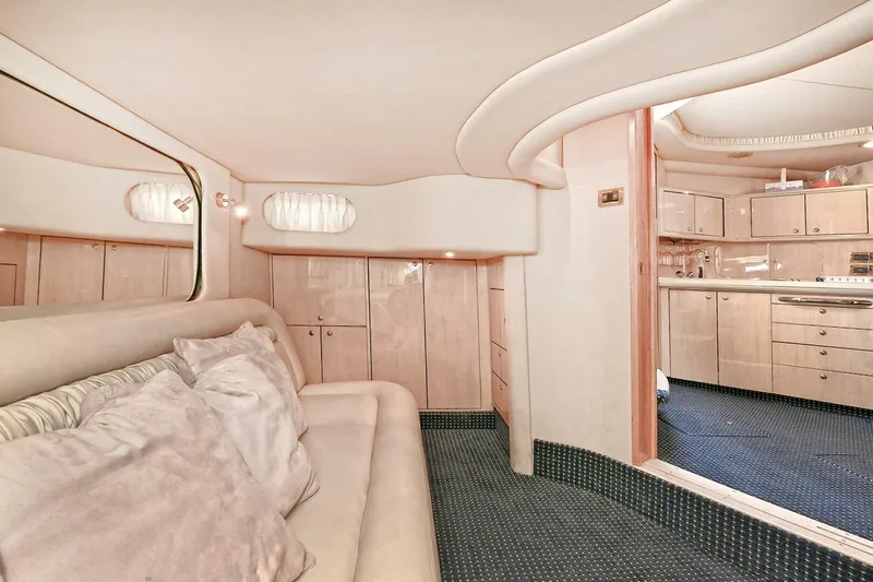 Slide: The Image of Sea Ray 460 Sundancer 2000 - 29