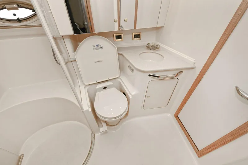Slide: The Image of Sea Ray 460 Sundancer 2000 - 30