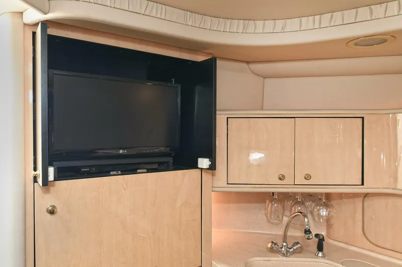Slide: The Image of Sea Ray 460 Sundancer 2000 - 35