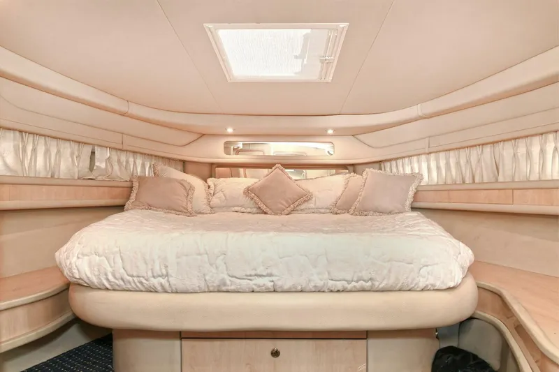 Slide: The Image of Sea Ray 460 Sundancer 2000 - 36