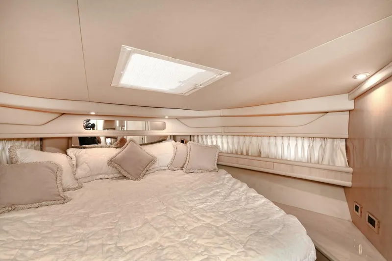 Slide: The Image of Sea Ray 460 Sundancer 2000 - 38