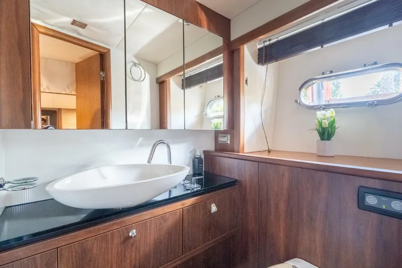 Slide: The Image of Sunseeker 60 Manhattan 2009 - 41