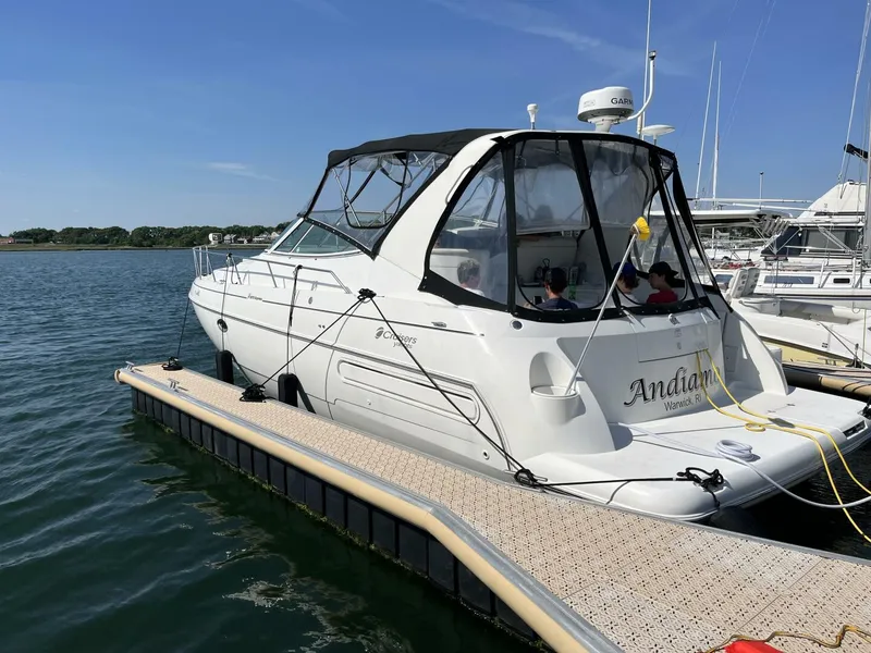 The Image of Cruisers Yachts 35 Express 2002 - 0
