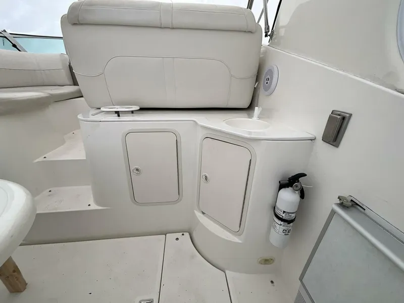 Slide: The Image of Cruisers Yachts 35 Express 2002 - 8