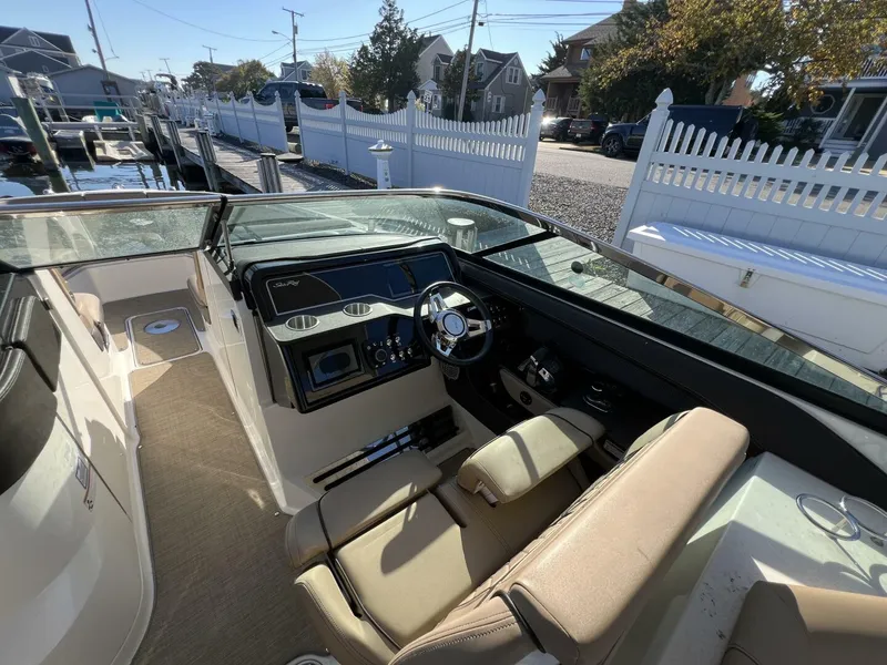 Slide: The Image of Sea Ray 310 SLX 2018 - 17