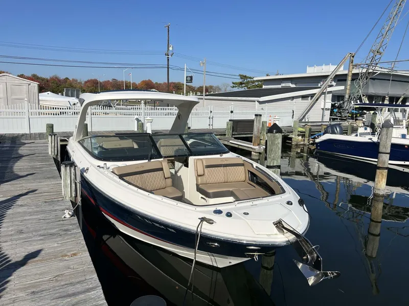 Slide: The Image of Sea Ray 310 SLX 2018 - 3