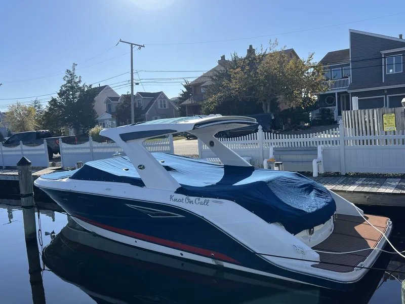 Slide: The Image of Sea Ray 310 SLX 2018 - 4