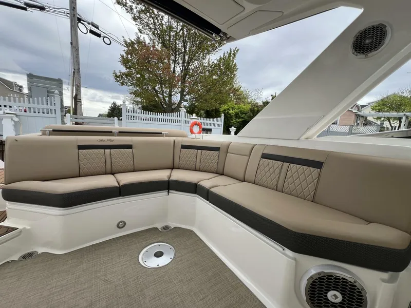 Slide: The Image of Sea Ray 310 SLX 2018 - 8
