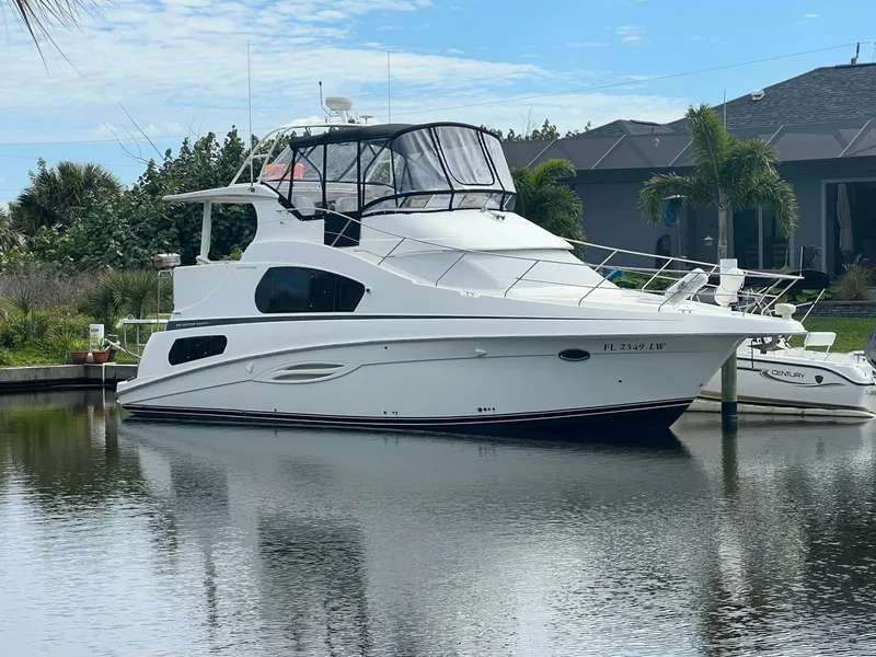 The Image of Silverton 39 Motor Yacht 2002 - 0
