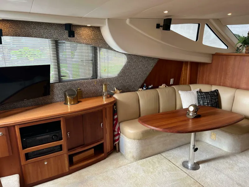 Slide: The Image of Silverton 39 Motor Yacht 2002 - 10