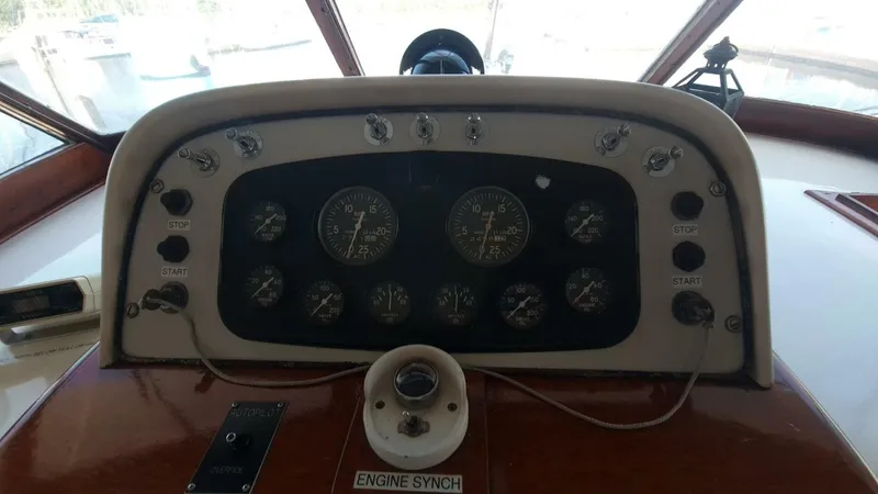 Slide: The Image of Chris-Craft 1965 - 22