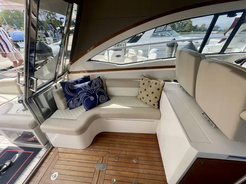Slide: The Image of Chris-Craft Commander 42 2017 - 16