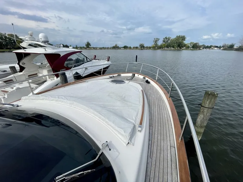 Slide: The Image of Chris-Craft Commander 42 2017 - 2