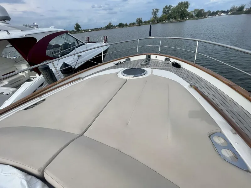 Slide: The Image of Chris-Craft Commander 42 2017 - 3