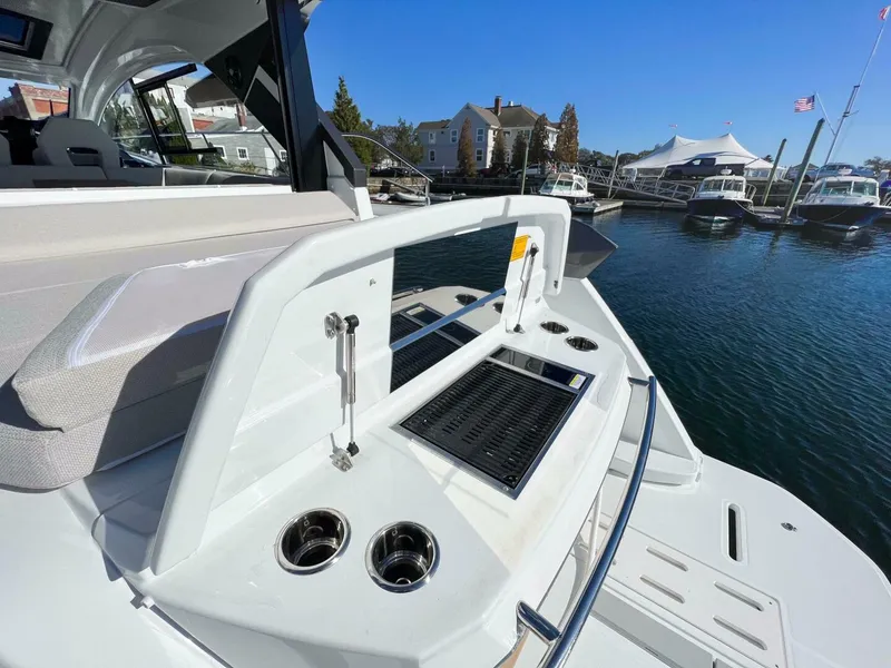 Slide: The Image of Beneteau Gran Turismo 45 2024 - 18