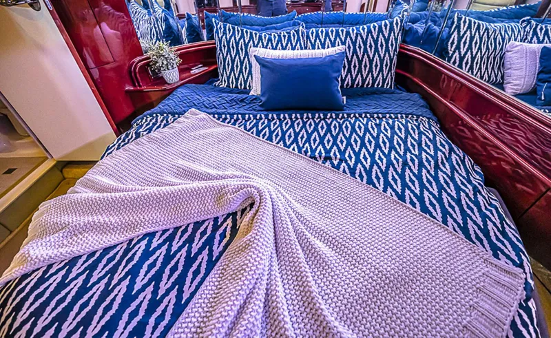 Slide: The Image of Sea Ray 550 Sundancer 2002 - 21