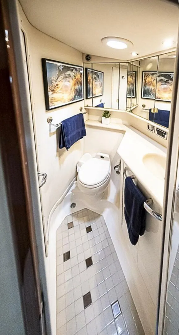 Slide: The Image of Sea Ray 550 Sundancer 2002 - 46
