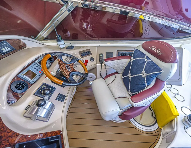 Slide: The Image of Sea Ray 550 Sundancer 2002 - 6