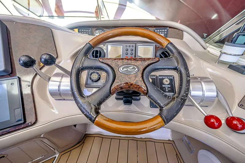 Slide: The Image of Sea Ray 550 Sundancer 2002 - 7