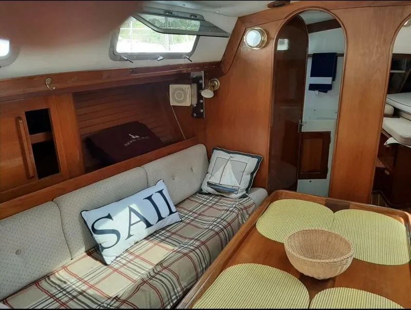 Slide: The Image of J Boats 1988 - 12