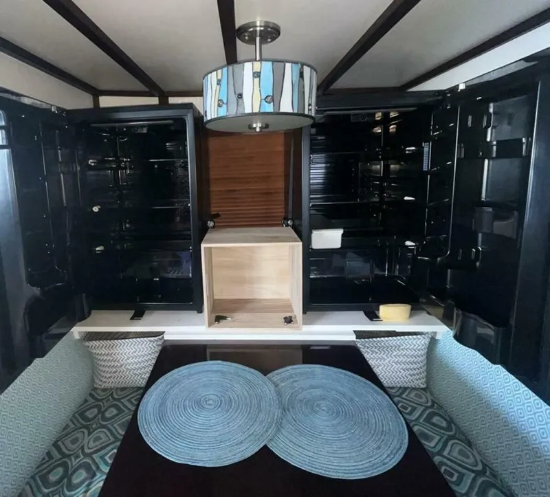 Slide: The Image of Custom Pilothouse 1987 - 15