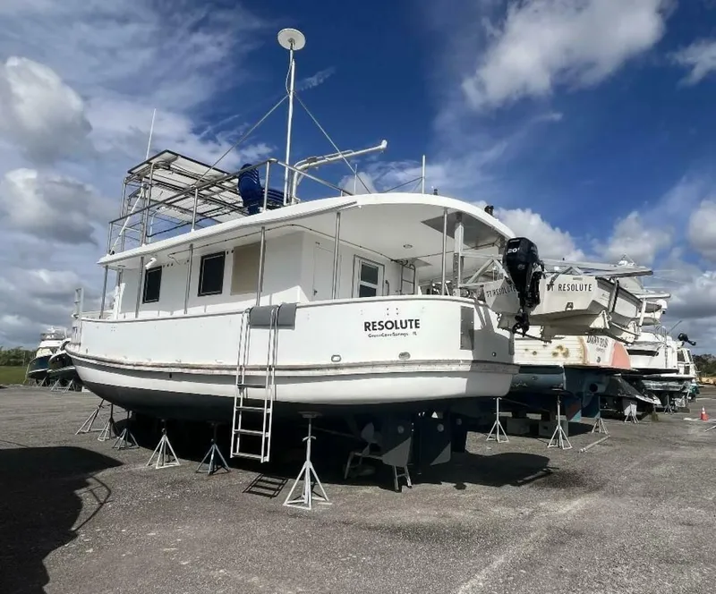 Slide: The Image of Custom Pilothouse 1987 - 5