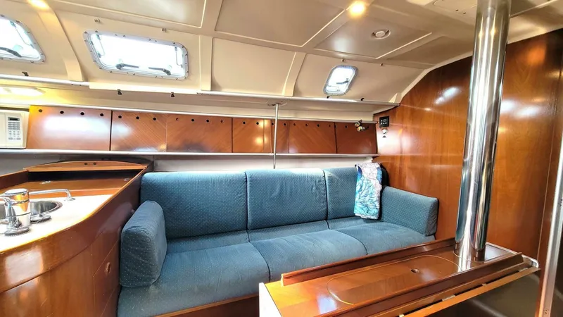 Slide: The Image of Beneteau First 38.5 1993 - 5