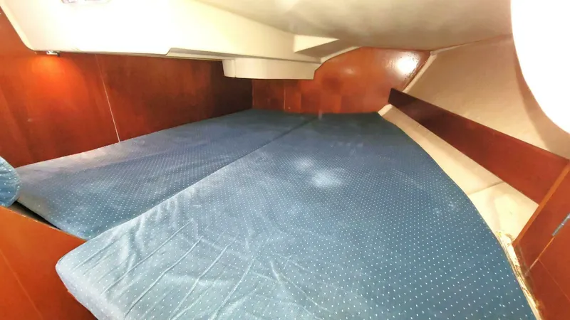 Slide: The Image of Beneteau First 38.5 1993 - 8