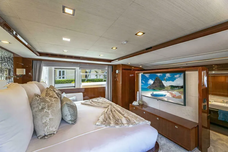 Slide: The Image of Princess 32M 2012 - 18