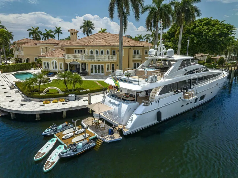 Slide: The Image of Princess 32M 2012 - 2