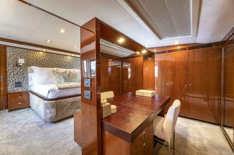 Slide: The Image of Princess 32M 2012 - 20