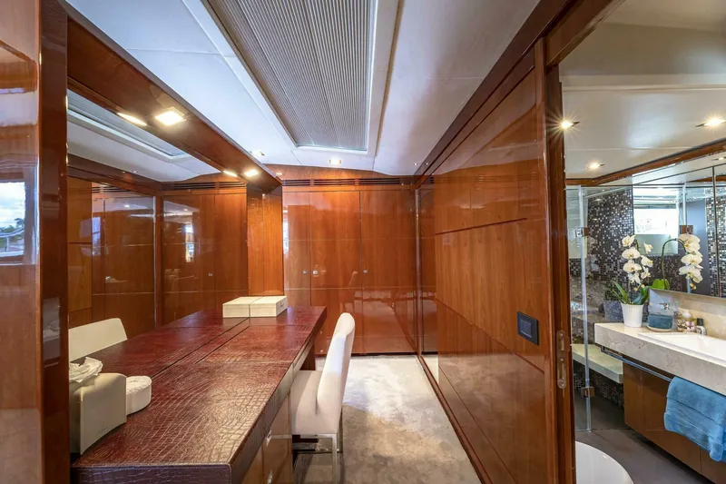 Slide: The Image of Princess 32M 2012 - 21