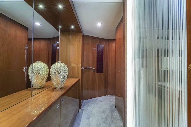 Slide: The Image of Princess 32M 2012 - 39