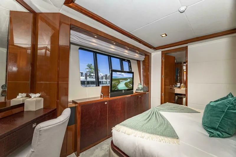 Slide: The Image of Princess 32M 2012 - 40