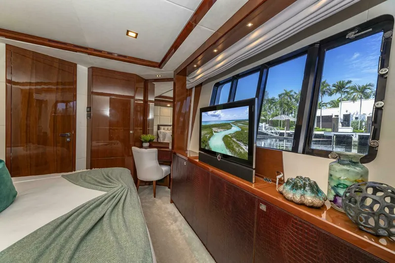 Slide: The Image of Princess 32M 2012 - 41