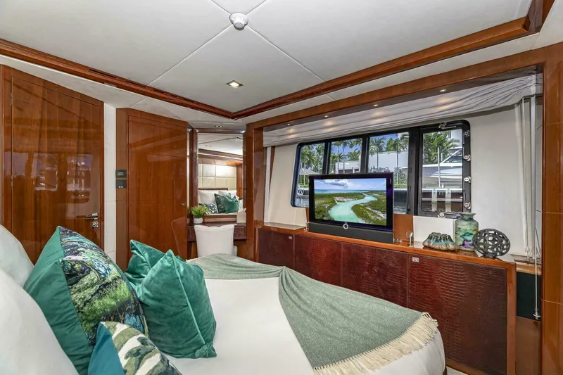 Slide: The Image of Princess 32M 2012 - 42